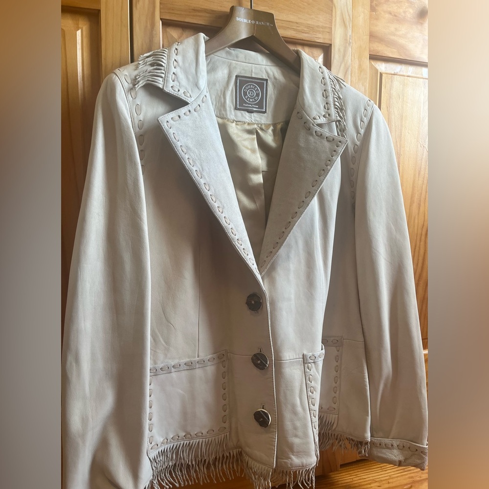 Double D Ranch Coat - Picture 8 of 12